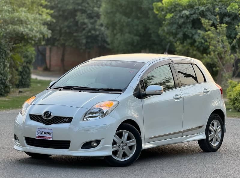 Toyota Vitz 2007 iLL Model 1300cc 11