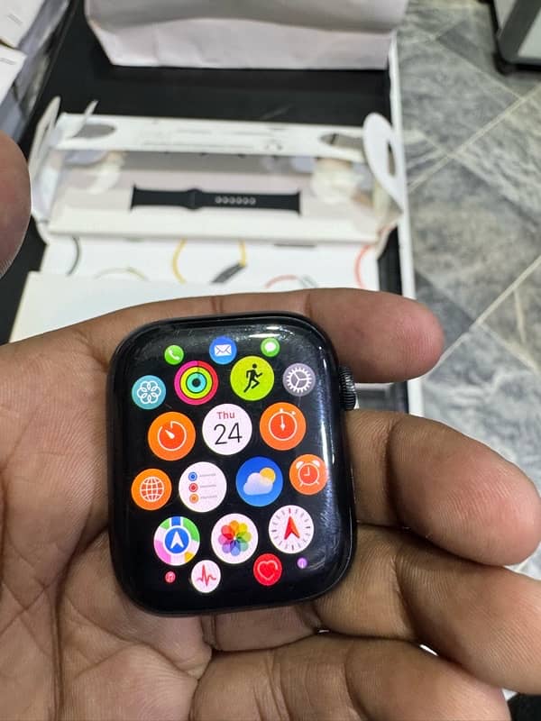 Apple Watch Series 7 45MM 1