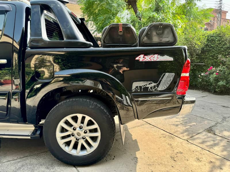 Toyota Hilux  2015 Vigo champ G 7