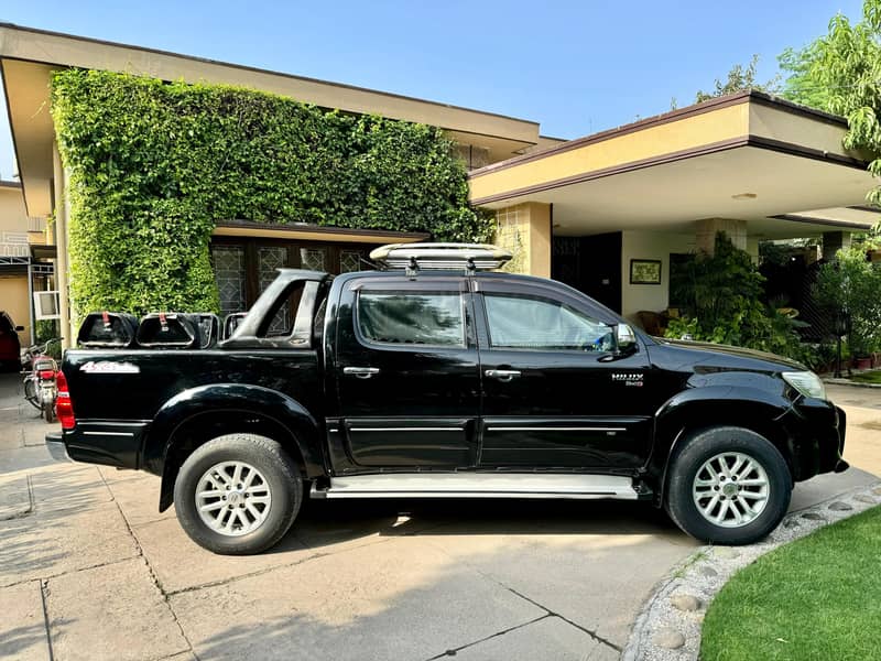 Toyota Hilux  2015 Vigo champ G 13