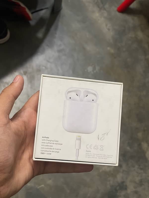 Apple AirPods 2nd generation original. 2