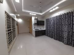 4 MARLA COMMERICAL FLOORS BUILDING AVAILABLE FOR RENT 0