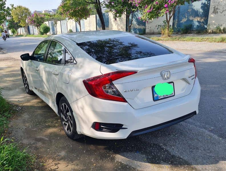 Honda Civic Oriel 2017 7