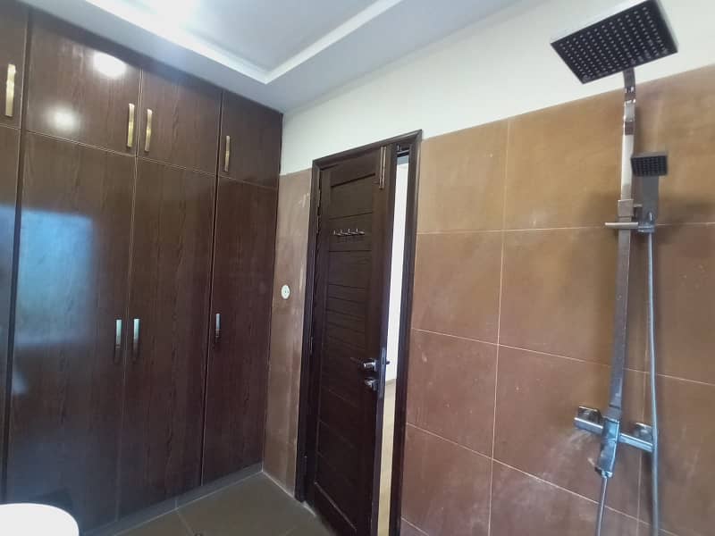 4 Marla 2nd floor commercial flat for Rent in DHA phase 2 1