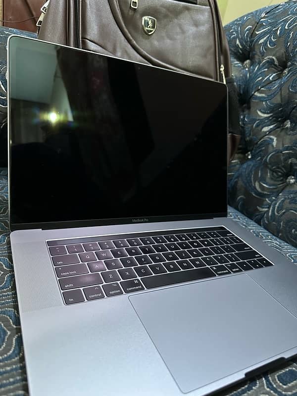 macbook pro 2017 (Exchange possible) 1