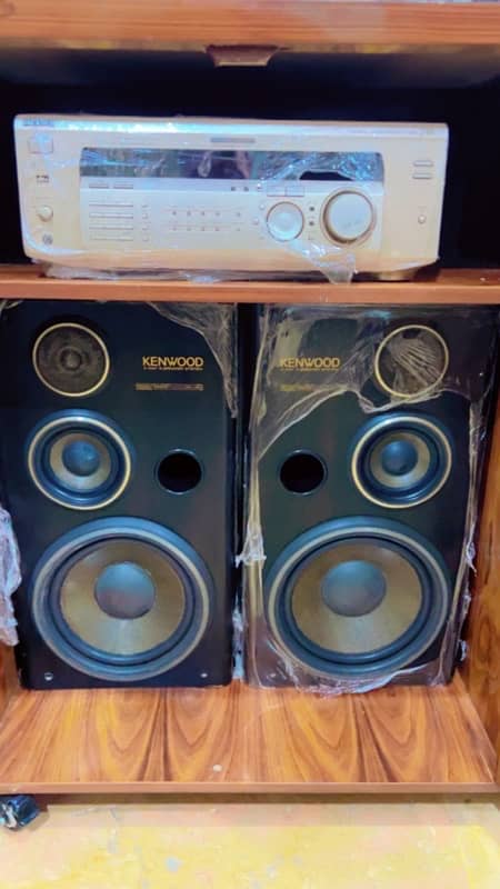 Kenwood speaker amplifier  Sony 1