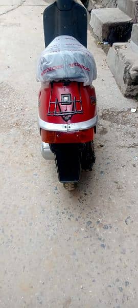 Honda Scooty two stroke kick and self start no fault all its ok kick 6