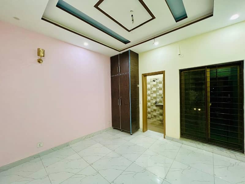 10 Marla Upper Portion Available For Rent In Canal Garden Near Bahria Town Lahore 3