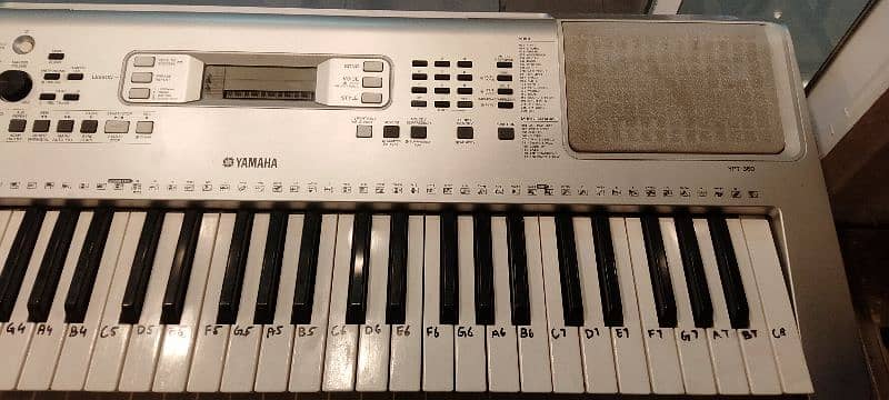 Yamaha YPT-360 61 key best Pino 1