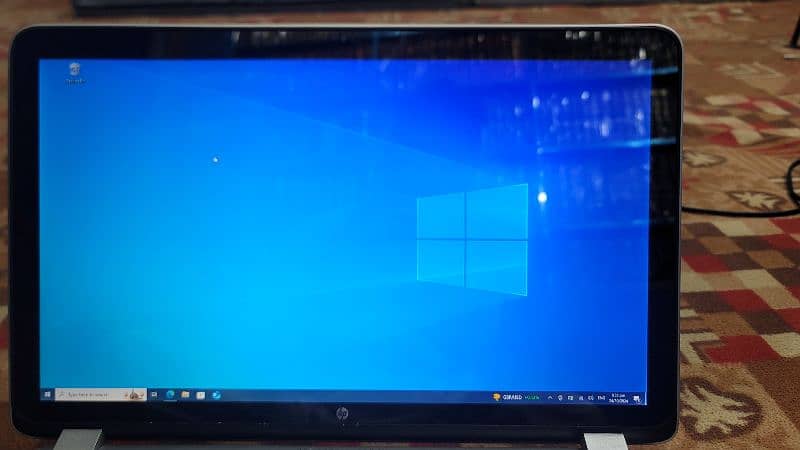 HP Envy 17 Notebook PC 1