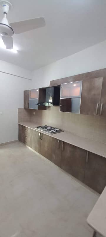 10 Marla 3 Beds Brand New Flat for Sale 2