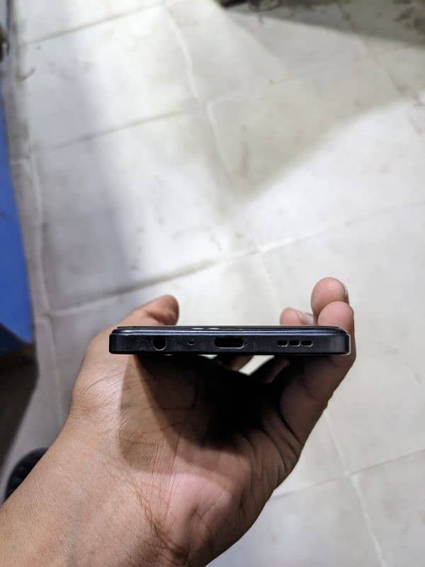 OPPO f21 pro 4g 8/128 Black color 5