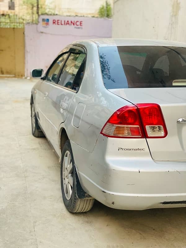 Honda Civic Prosmetic 2005 4