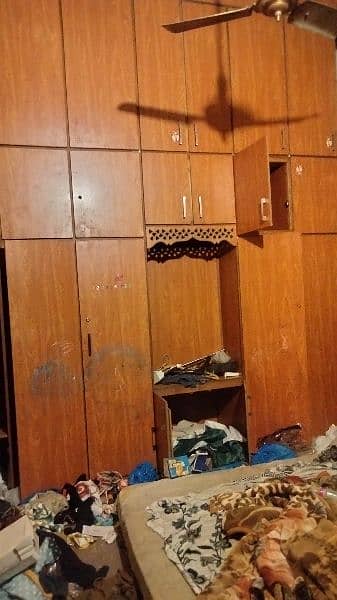 wardrobe like new 2