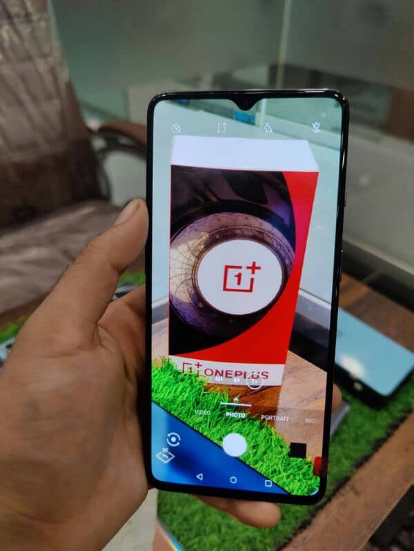 OnePlus 7T 1