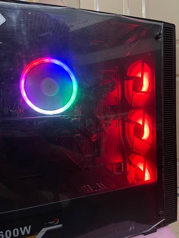 1 month used Gaming pc 3