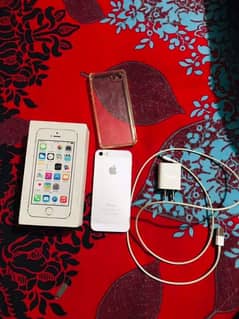 iPhone 5s Stroge 64 GB PTA approved for sale 03252452771