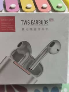 earbuds 0