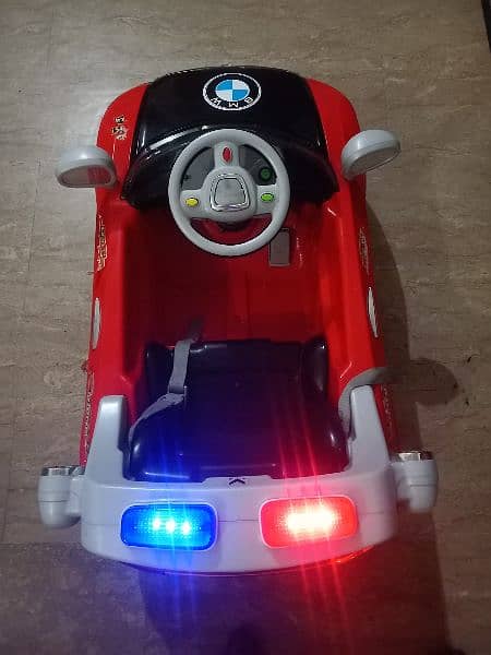 Kids imported police car lights,music,battery,all ok no need repairing 14