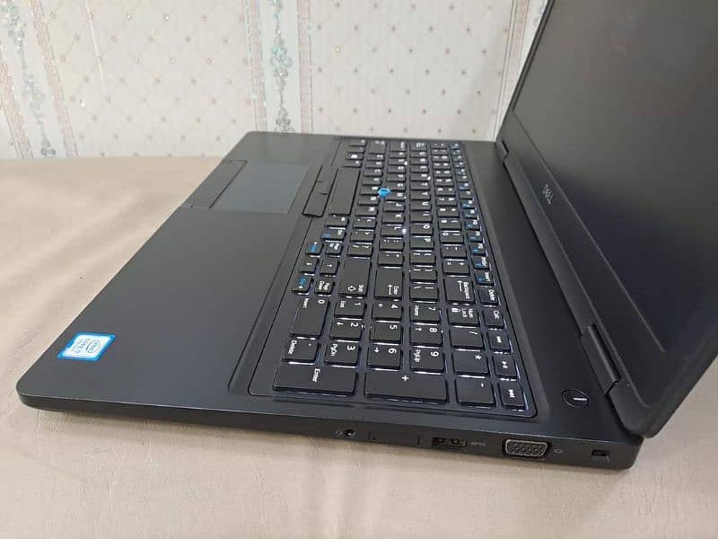 Dell Core i7 8th Gen, 15.6" FHD Display, Numpad, Dell Latitude 5590 2