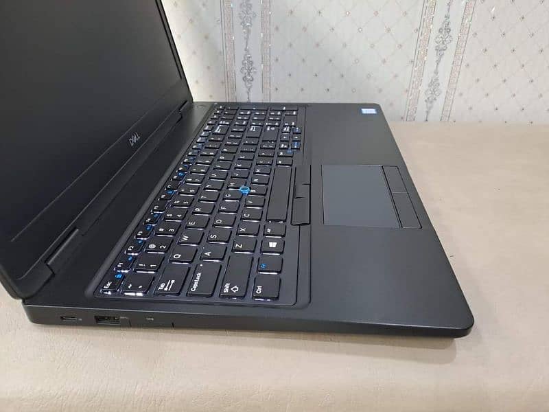 Dell Core i7 8th Gen, 15.6" FHD Display, Numpad, Dell Latitude 5590 3