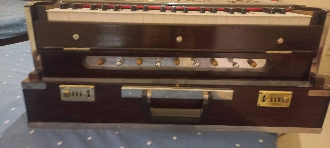 indian teakwood harmonium available for sale 2