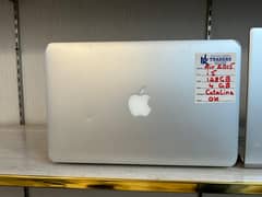 Apple Macbook air 2015 slim and smart 0