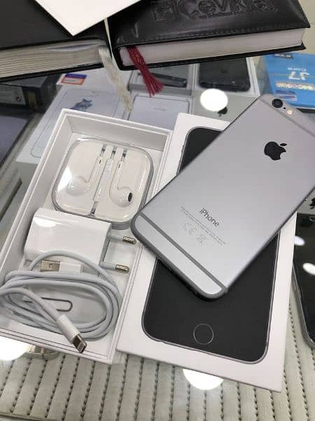 iphone 6S plus 128GB with full box 0