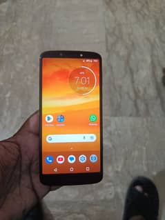 moto e5 plus      3GB     32GB