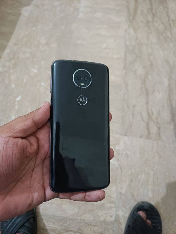 moto e5 plus      3GB     32GB 2