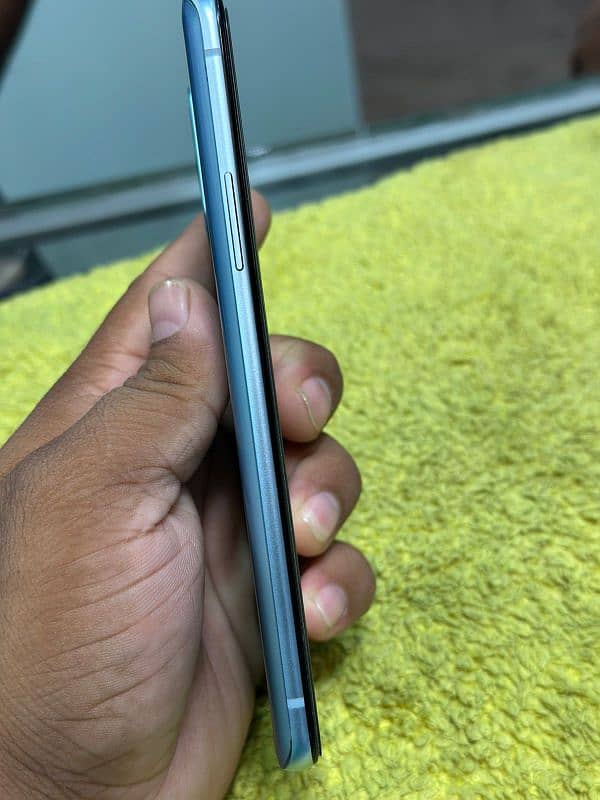 Oneplus 9r 8-256 2