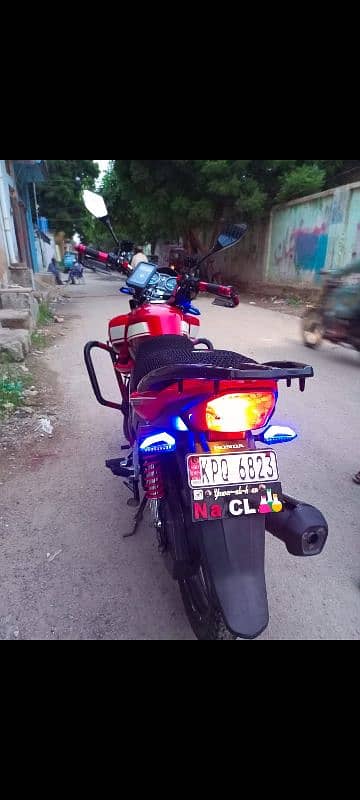 Honda CB-150F 2