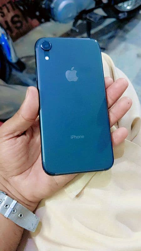 iPhone XR 2