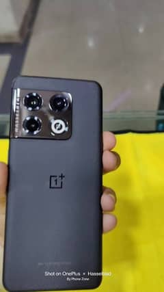 One plus 10pro 5G  fresh non PTA with Black clr