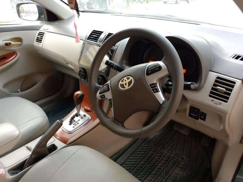 Toyota Corolla Altis 2010 4