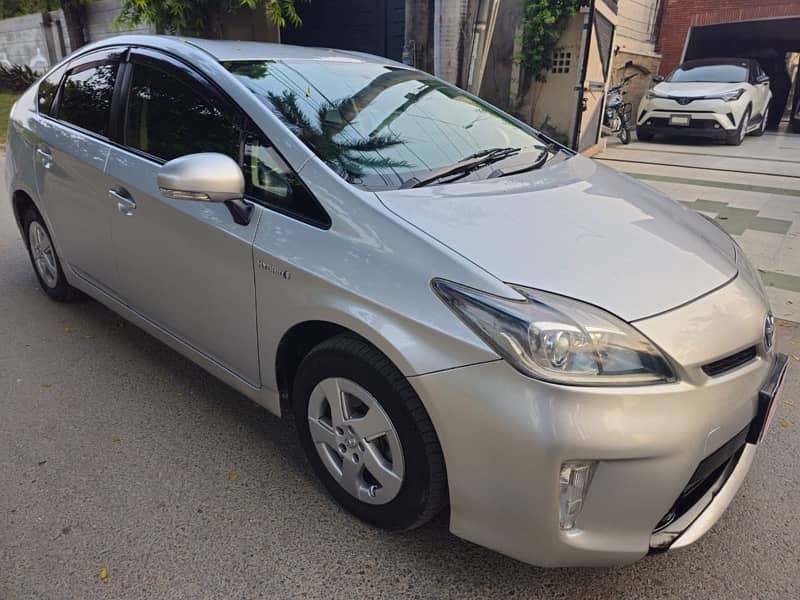 Toyota Prius 2012 5