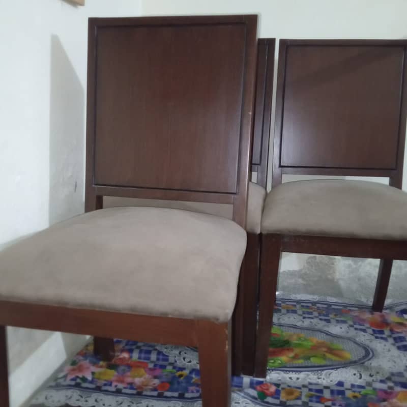 Dining chairs / wooden dinning chairs / 4 dinning chairs for sale 9