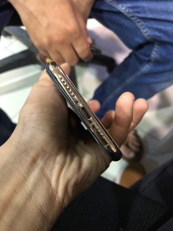 iPhone XS 512gb PTA Approved 5