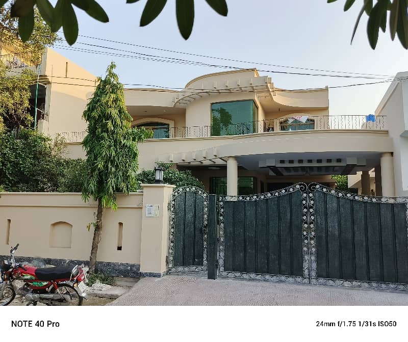 1 kanal VIP brand new tipe full house for rent in johar town phase too Block F2 0