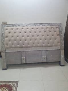 king size bed in good condition