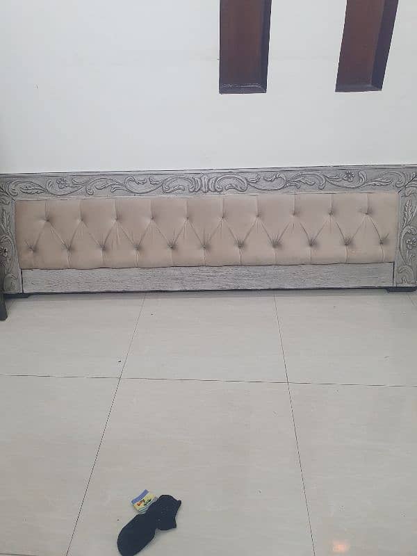 king size bed in good condition 3