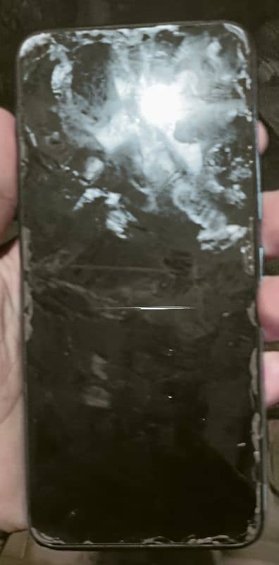 Itel vision1 pro condition 10/10 thoree see back brake ha baqi all ok 1