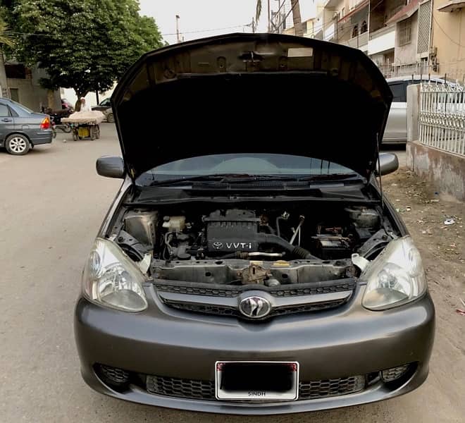 Toyota Platz 2007 FL Genuine Frame and highly maintain just like vitz 7