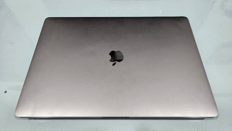 Apple Macbook Pro 16" 2019 64GB 2TB 8GB (Read ad details) 1