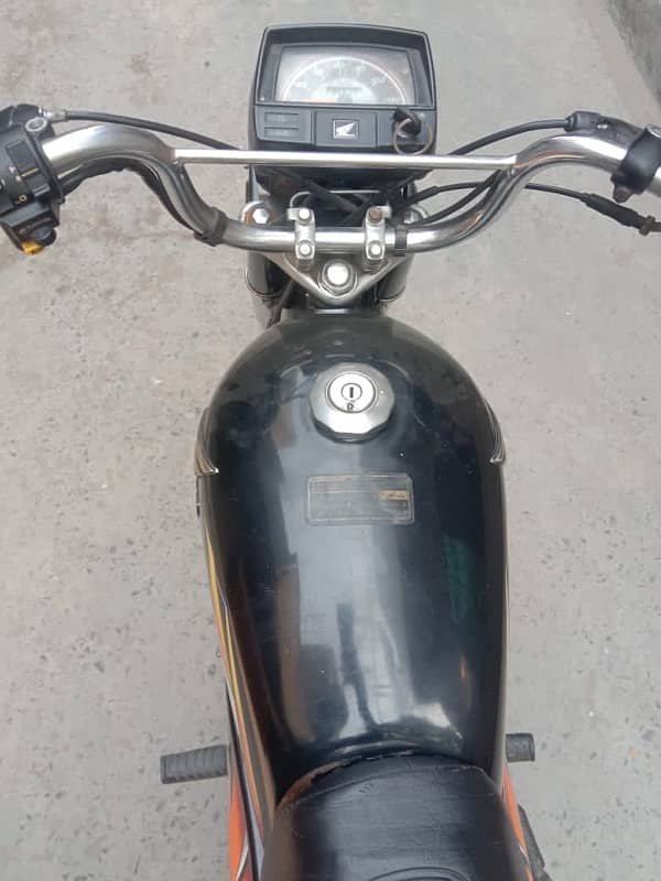 Honda CD70 2022 6