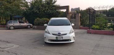 Toyota Prius Alpha 2012 0