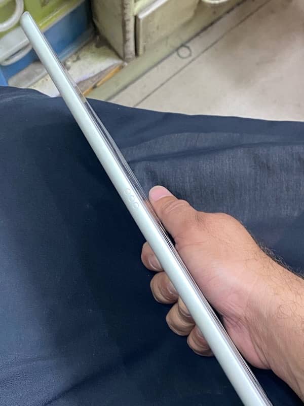 ipad 9th generation 64gb  10/10 0