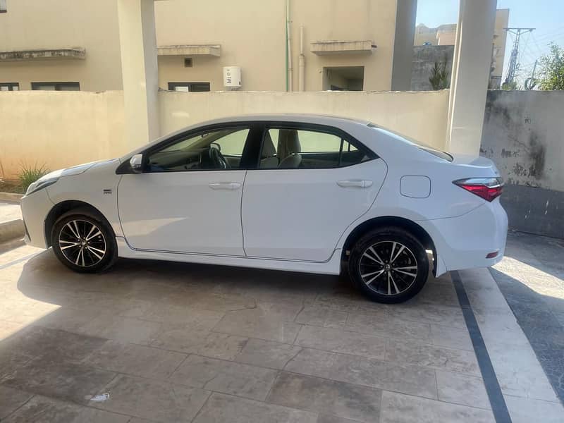 Toyota Corolla Altis 2017  Altis 1