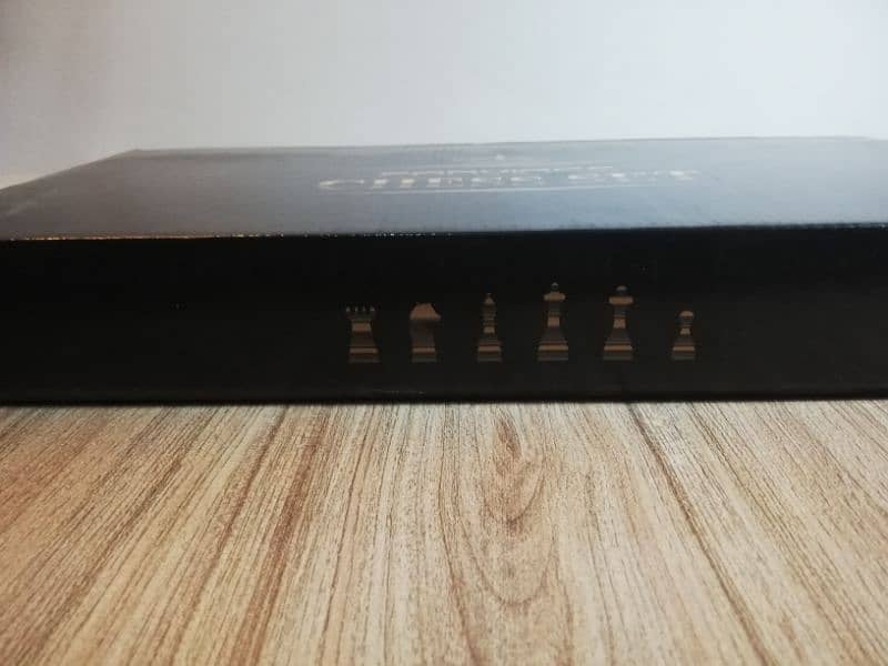 WOODEN AMERICAN CHESS 1