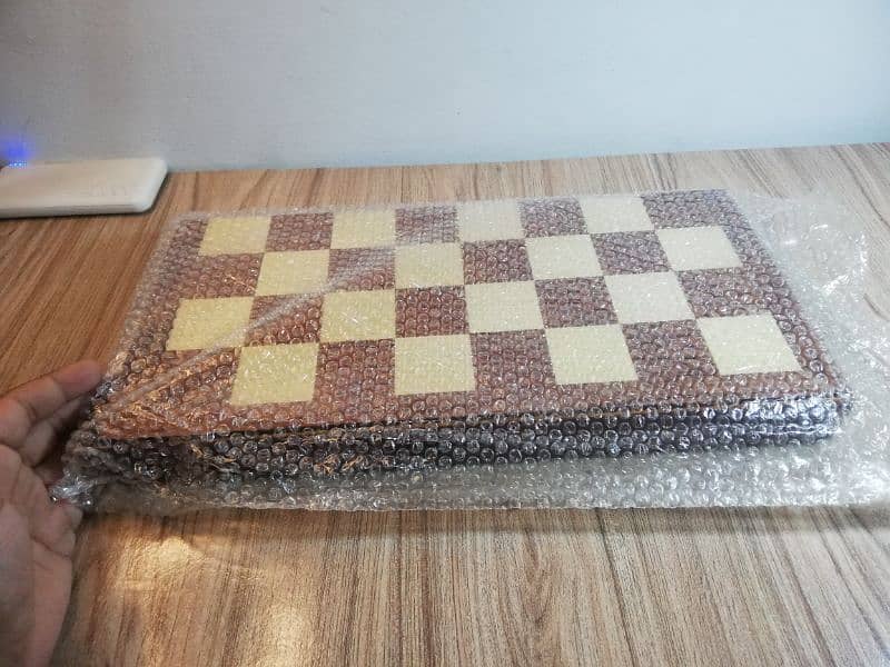 WOODEN AMERICAN CHESS 10